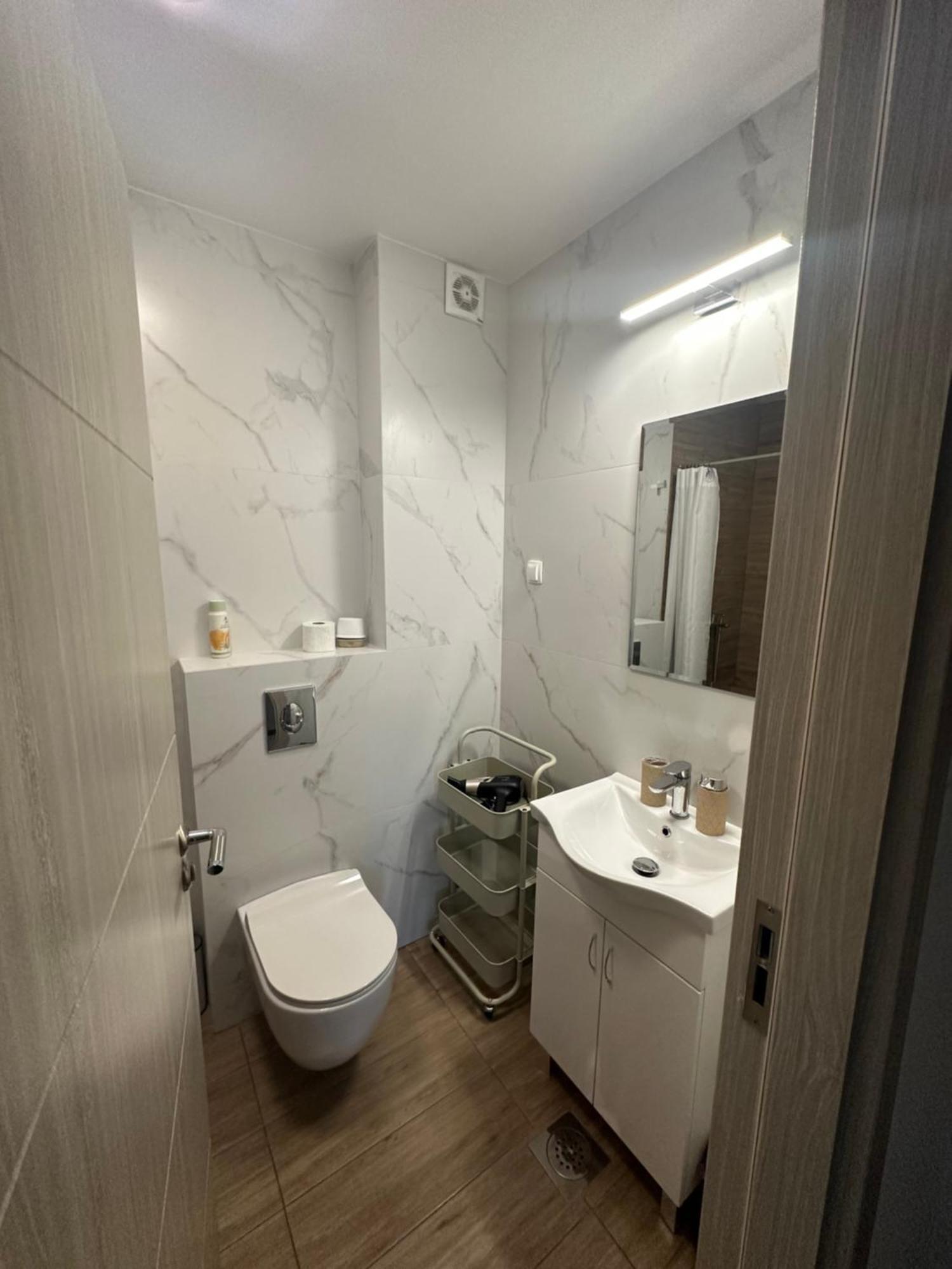 Luxury Apartments D&B Podgorica Ngoại thất bức ảnh